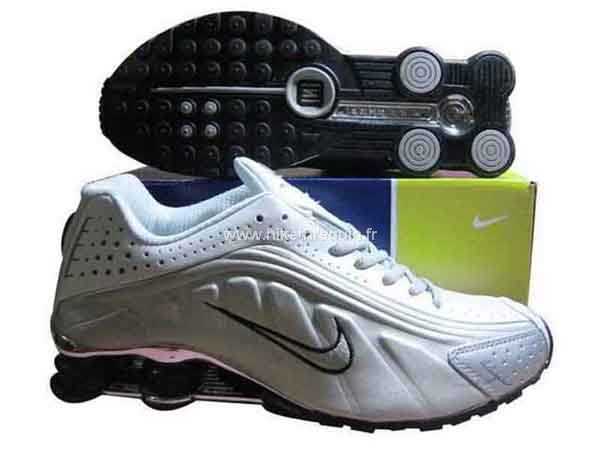 Hommes Nike Shox R4 Blanche